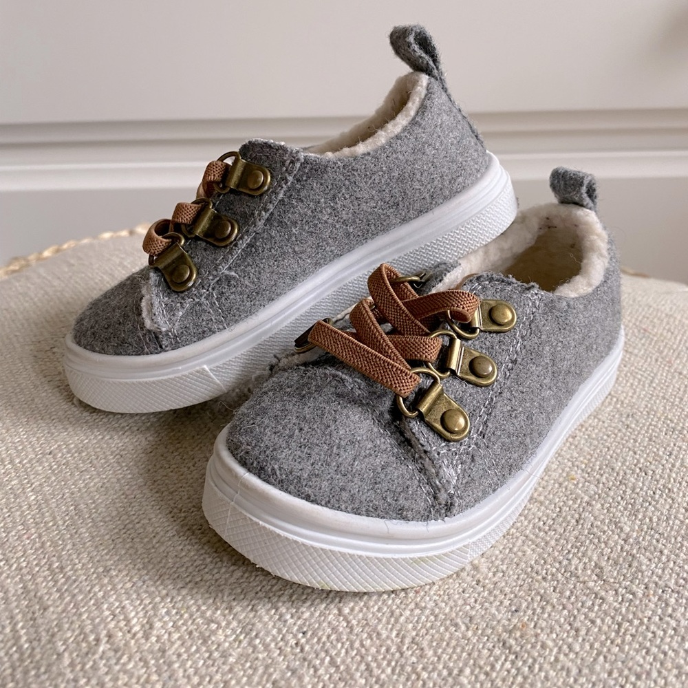 FABKIDS Fleece Sneakers
